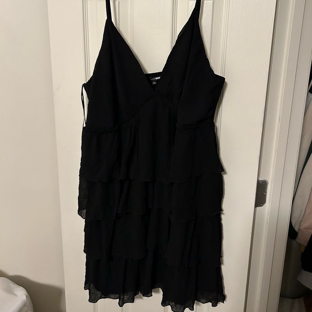 Fashion nova ruffled dress ❤️🖤